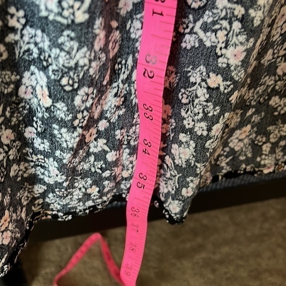 Hippie Rose Women’s Floral Skirt Size XL NWOT - Picture 5 of 5